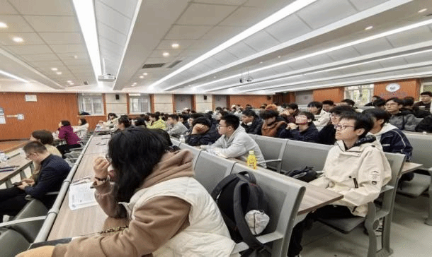 米兰官方旗舰店