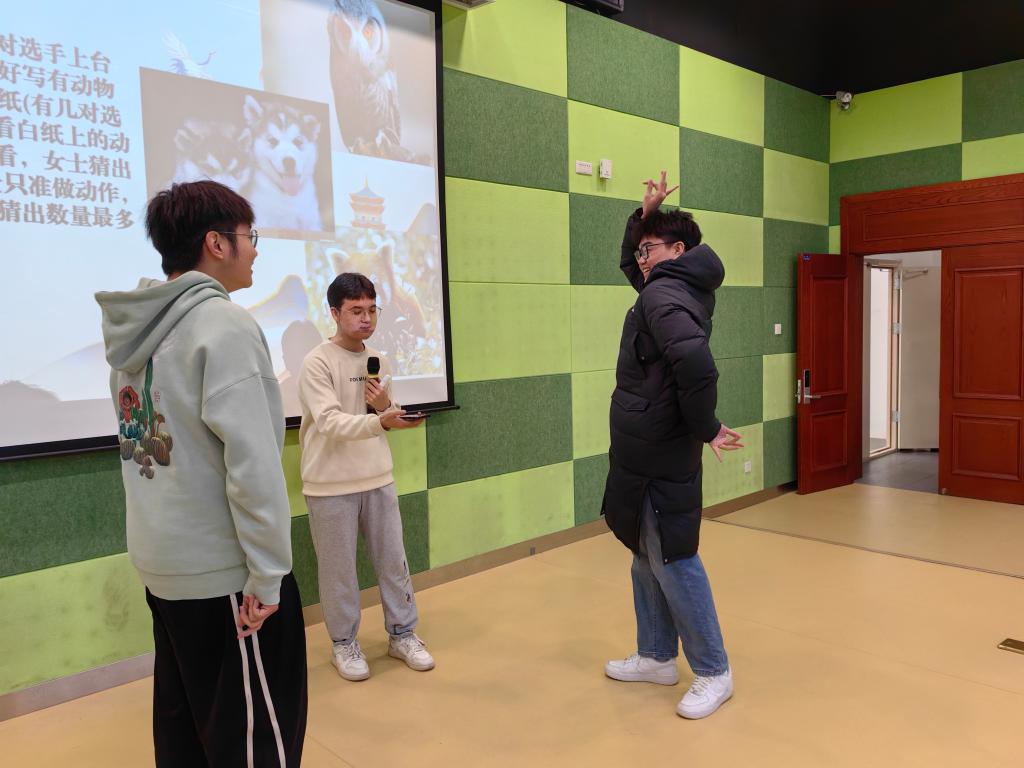 米兰官方旗舰店