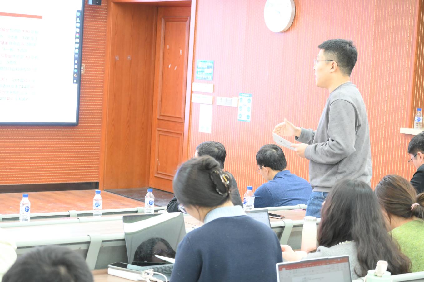 米兰官方旗舰店