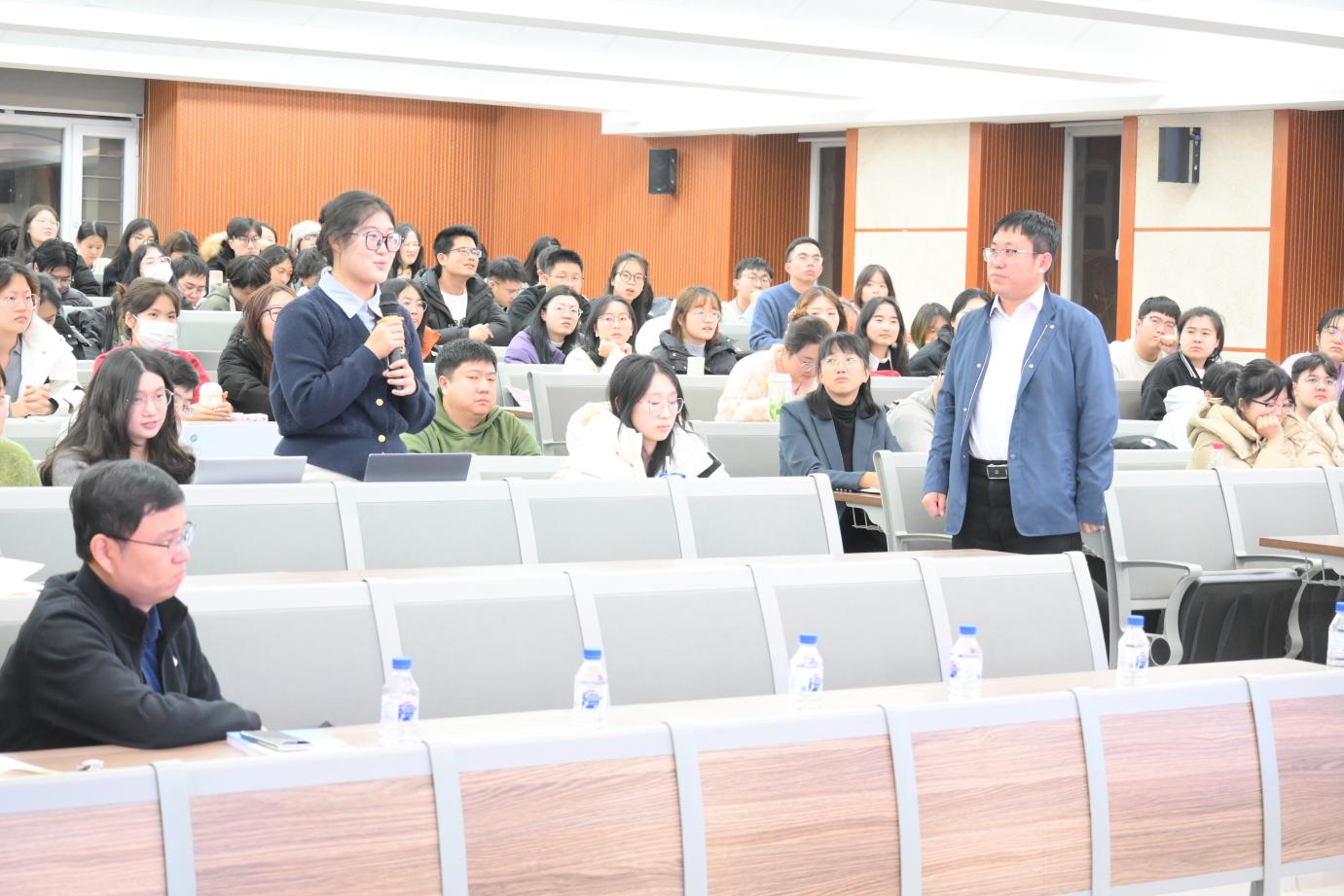 米兰官方旗舰店